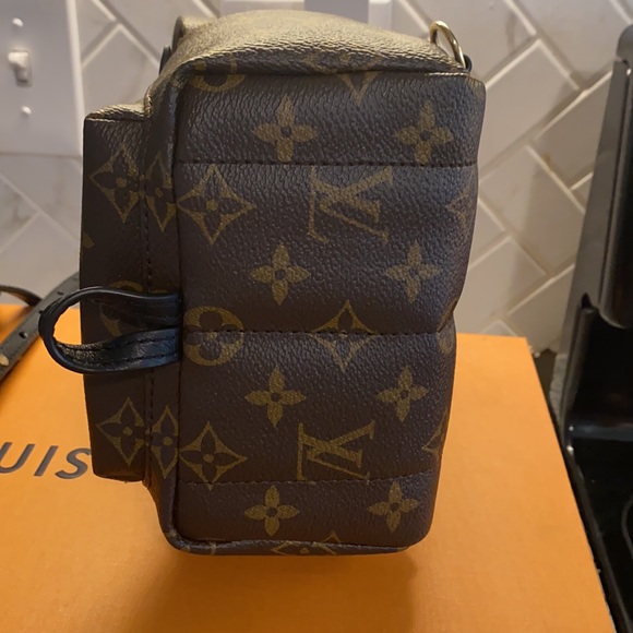 Louis Vuitton Palm Springs Mini (old zipper) - Picture 7 of 13